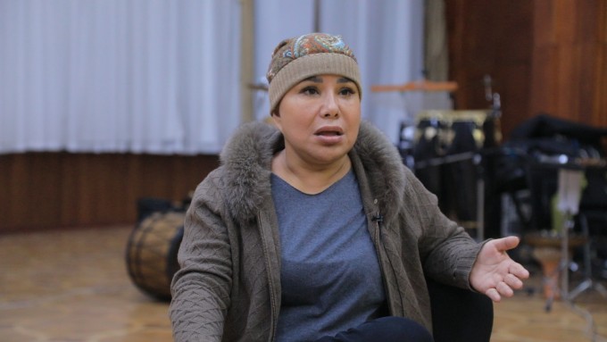 Tomoqqa bolgan jinsiy aloqa porno video Yosh yigit kampirni sikish video