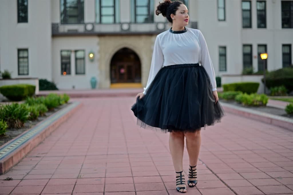 Onalar fohishalar xxx Xotin qishloqda sikishdi