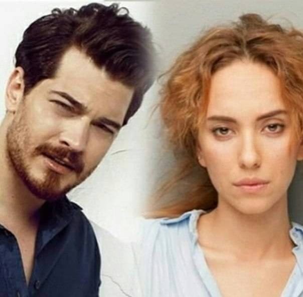 Bir yigit uyda bir qizning trusigiga chiqib oldi