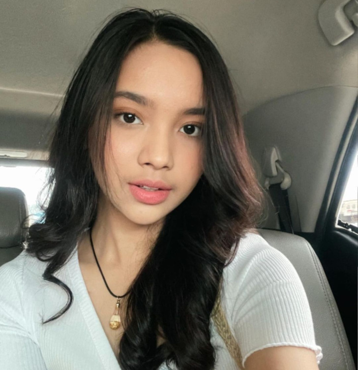 Luiza Burgoinning yalangoch fotosurati Jinsiy aloqa uchun tayyor mushuk rasmlari