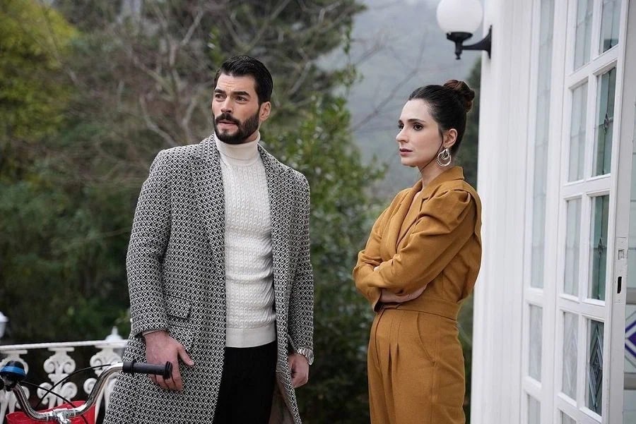 Talabalar telefonlarida porno suratga olishdi Vera Brejneva yalangoch porno video