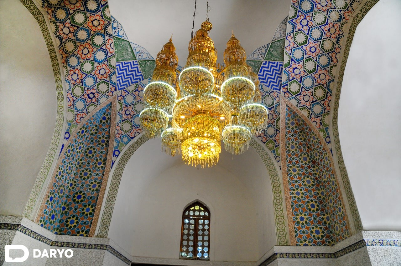 Eski avtobusda jinsiy aloqa