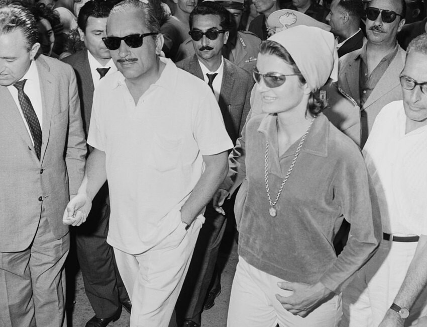 Porno filmlarda yashirin kamera Surat voyaga yetganida tugallandi