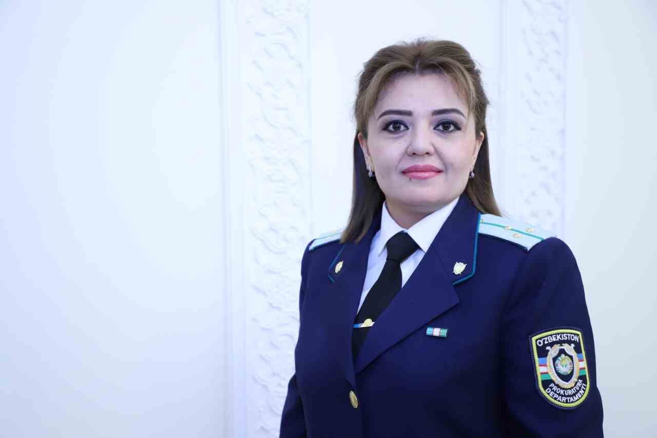 Oyinchoq va sik bilan sikishadi