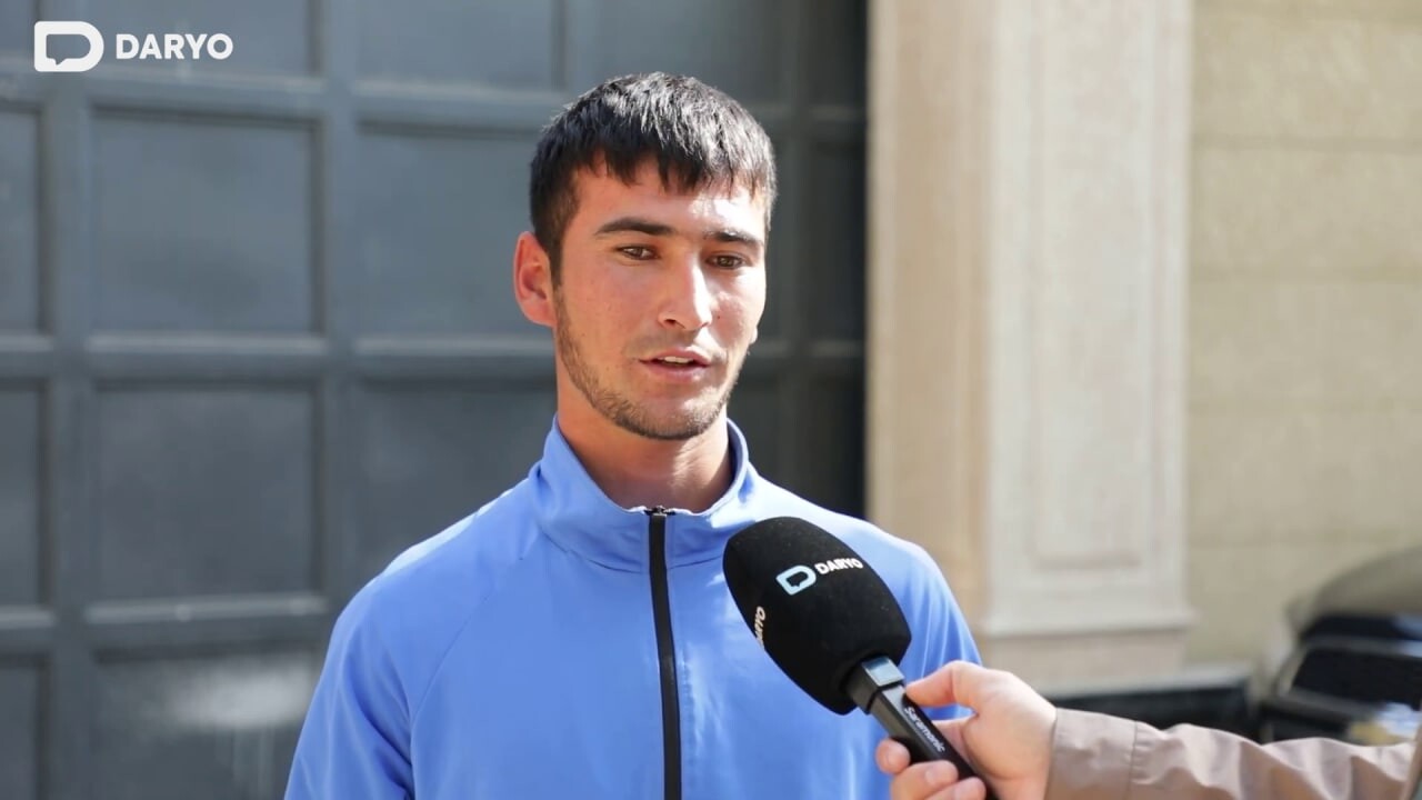 Xotin onanizm qiladi, eri yordam beradi.