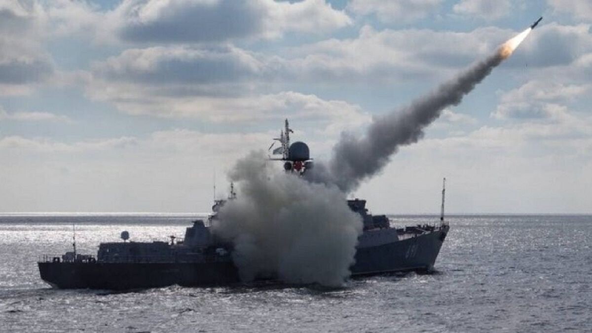 Ormon porno sorish harbiy erkaklar