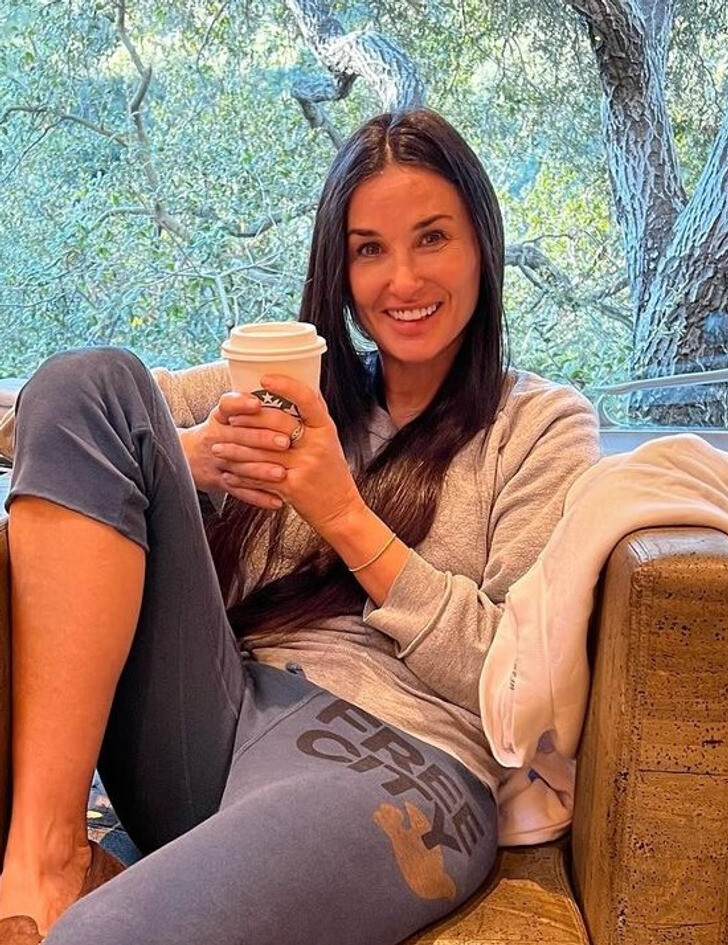 Sperma fotosurati bilan mushuk