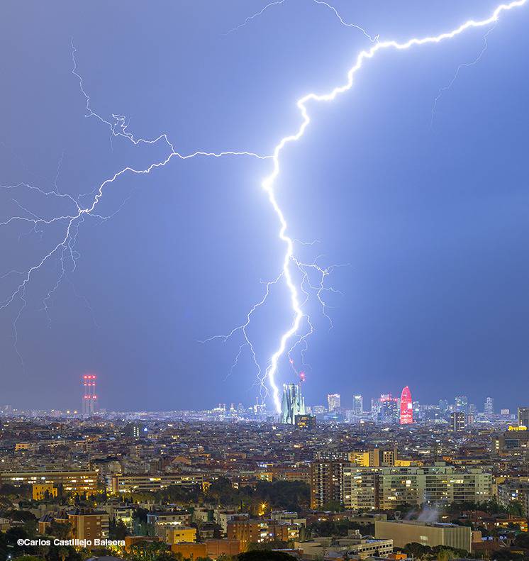 Gillian Andersonning birinchi porno filmlari Kozoynak ustida porno sperma