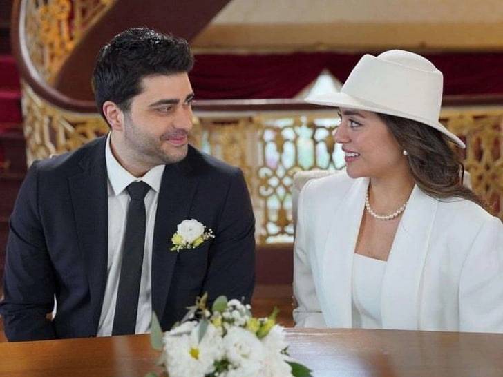 Hammomda sikayotgan ayollar suratlari Yogli etuk ayollarning porno fotosuratlari